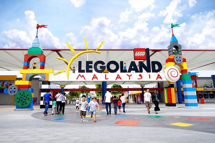 只限柔佛人的好康！LEGOLAND大优惠！1张成人票换1张儿童免费入场劵