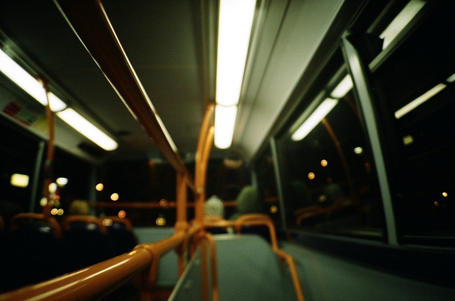 night_bus_by_ddj1985-min
