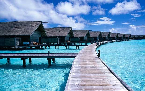 cocoaisland-maldiv_2298195a-large-min