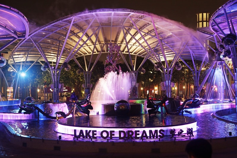lake-of-dreams-min