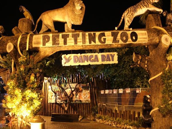 3 Affordable Attractions in Danga Bay Where You Can Create 