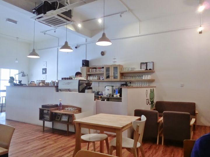 johor food: bukit indah cafes / Miyakori Cafe 2