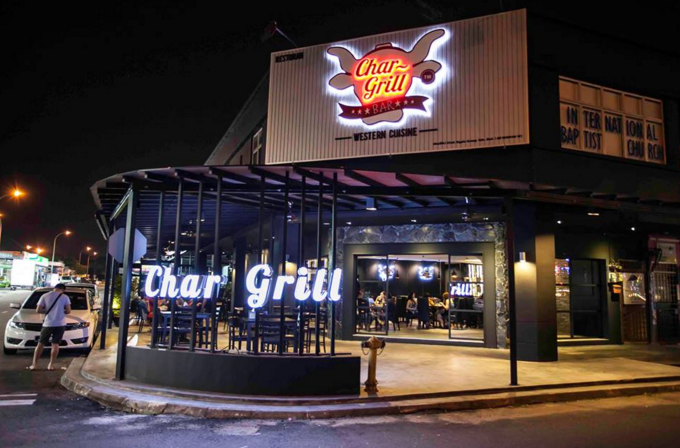 johor food: bukit indah cafes / Char Grill