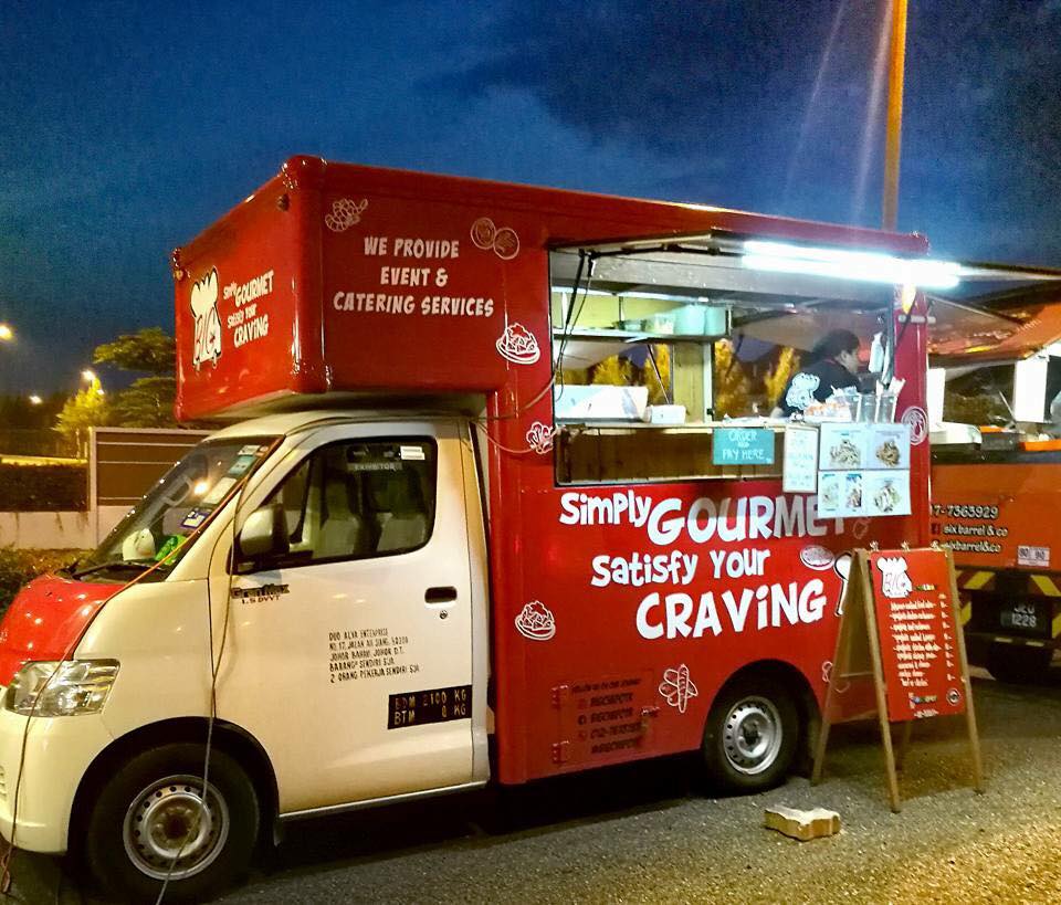 Hop in the First Food Truck Park in Seri Austin! - JOHOR NOW