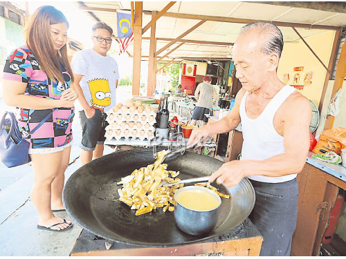 Must Try 10 Best Tasting Char Kway Teow In Jb That Will Surpass Your Expectation For Stir Fried Noodles Johor Now