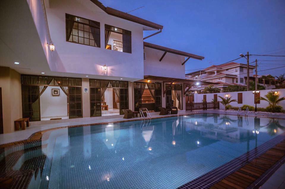 8 Recommended Homestays with Elegant Swimming Pool in Johor Bahru